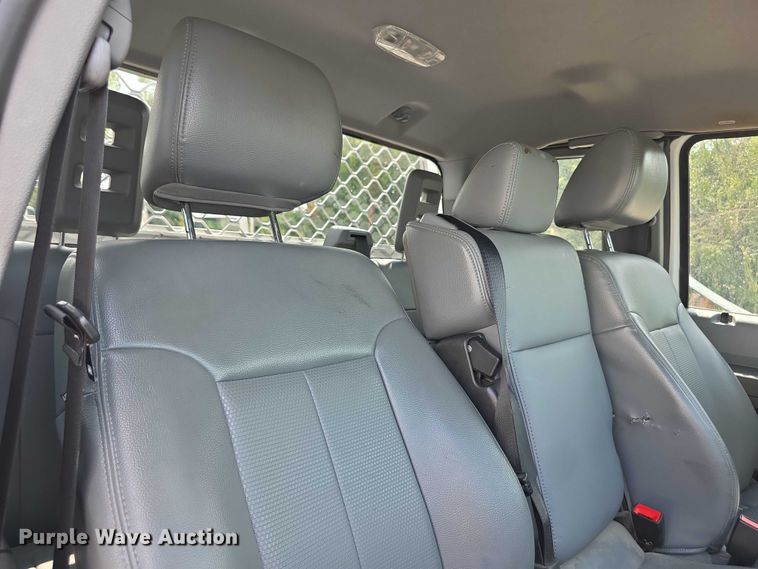 image for item EF3750 2016 Ford F250 Super Duty SuperCab pickup truck