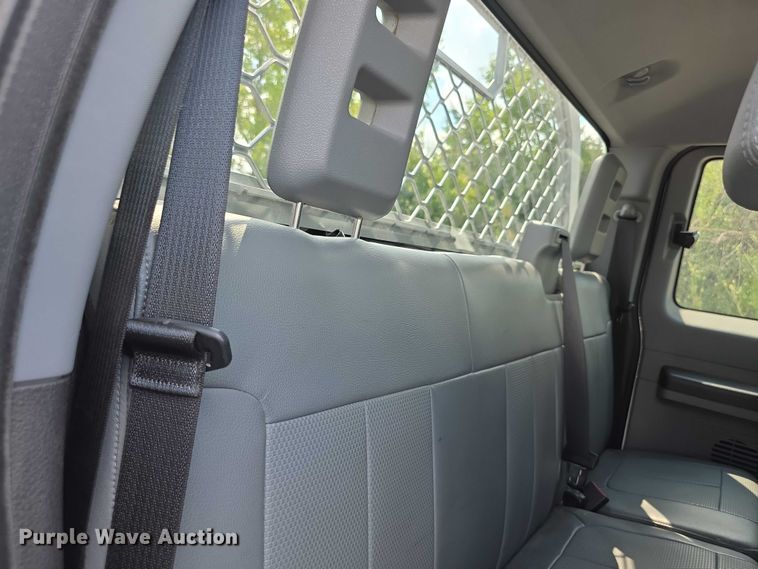 image for item EF3750 2016 Ford F250 Super Duty SuperCab pickup truck