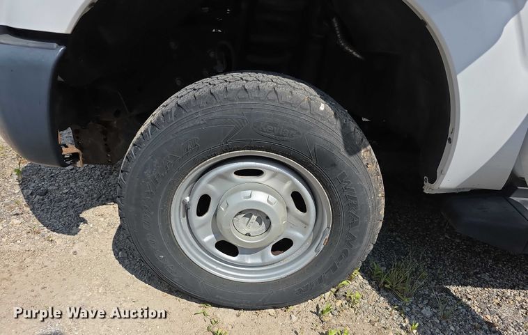 image for item EF3750 2016 Ford F250 Super Duty SuperCab pickup truck