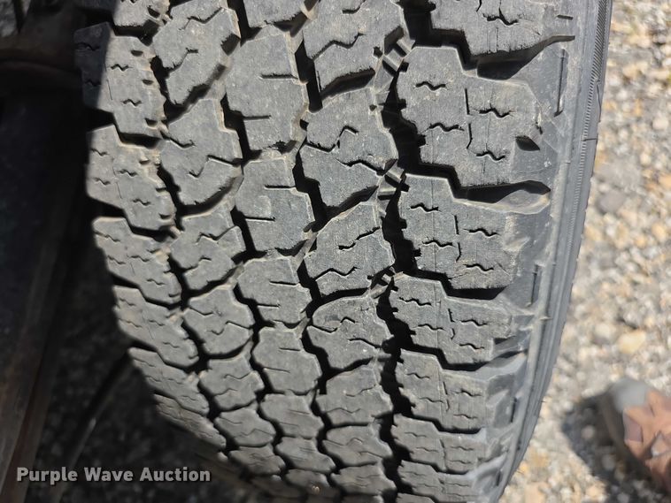 image for item EF3750 2016 Ford F250 Super Duty SuperCab pickup truck