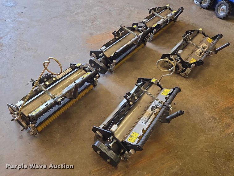 image for item EG8158 (5) True-Surface vertical mower reels