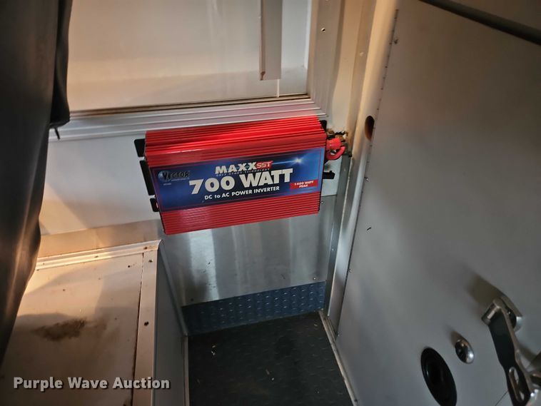 image for item EJ0071 1999 Ford E450 ambulance