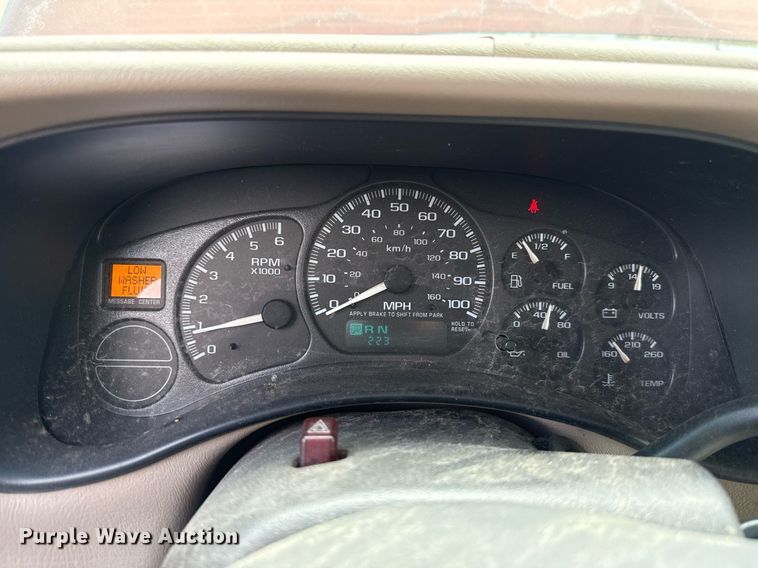 image for item EJ4742 2002 Chevrolet Tahoe SUV