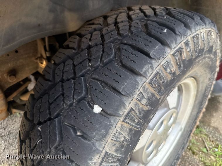 image for item EJ4742 2002 Chevrolet Tahoe SUV