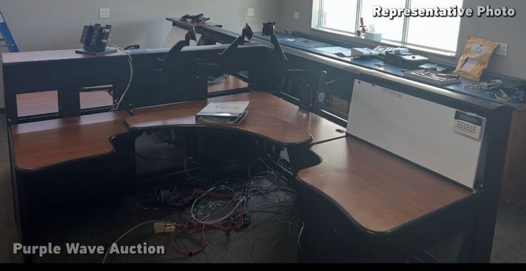 image for item EJ7639 Desk