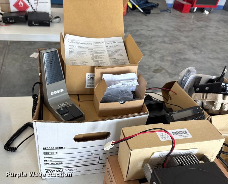 image for item EJ7641 Radios