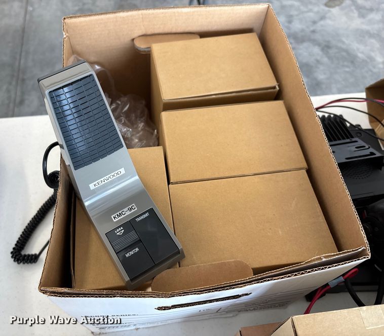 image for item EJ7641 Radios