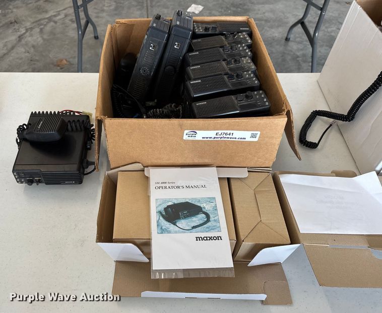 image for item EJ7641 Radios