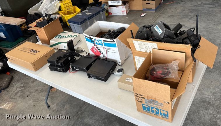 image for item EJ7643 Radios