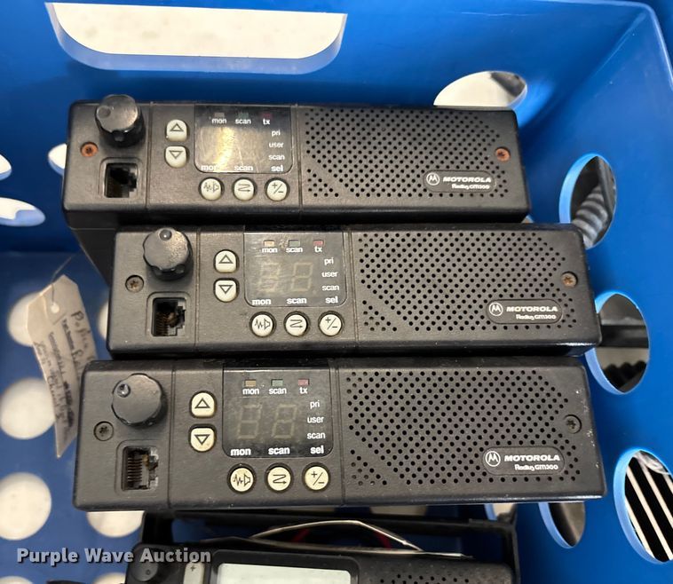 image for item EJ7643 Radios