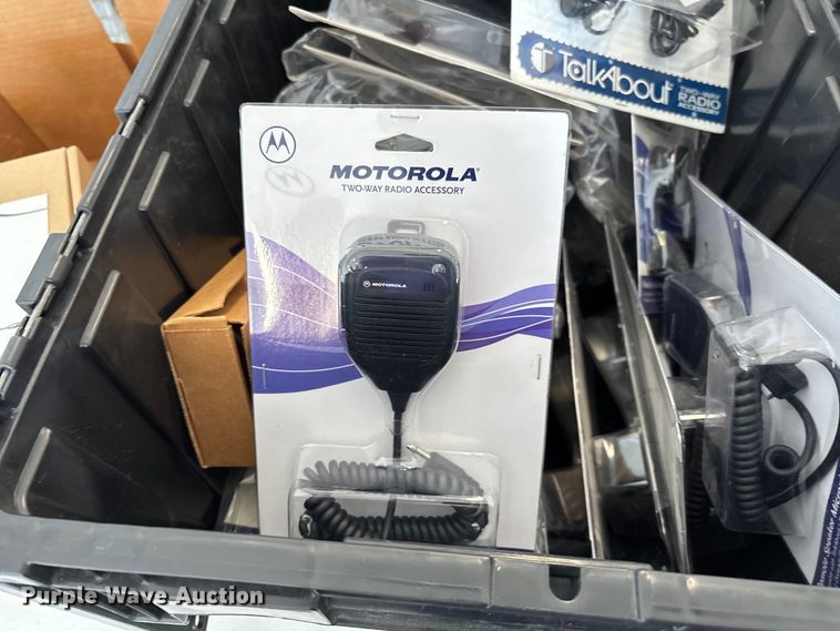 image for item EJ7643 Radios