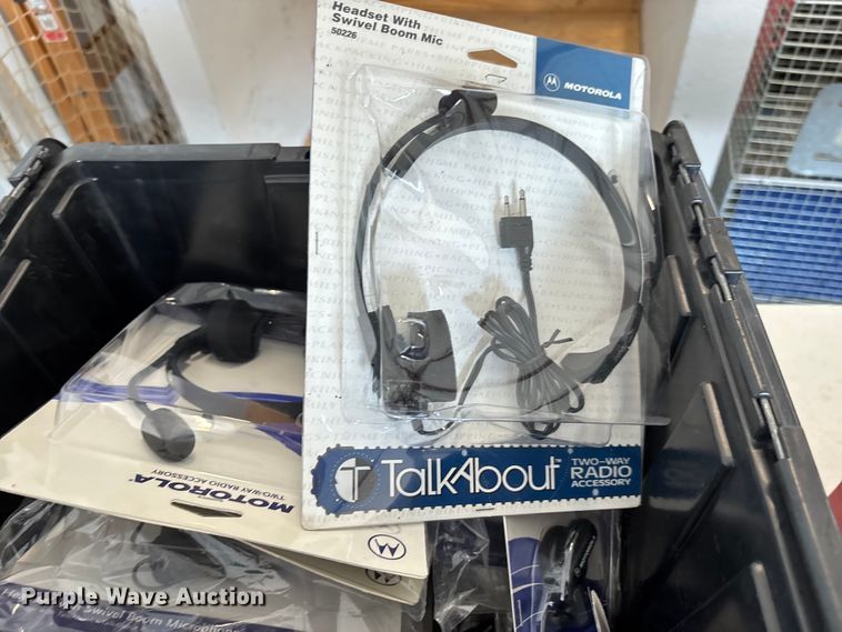 image for item EJ7643 Radios