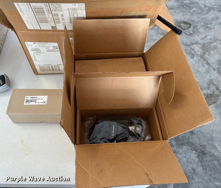 image for item EJ7643 Radios