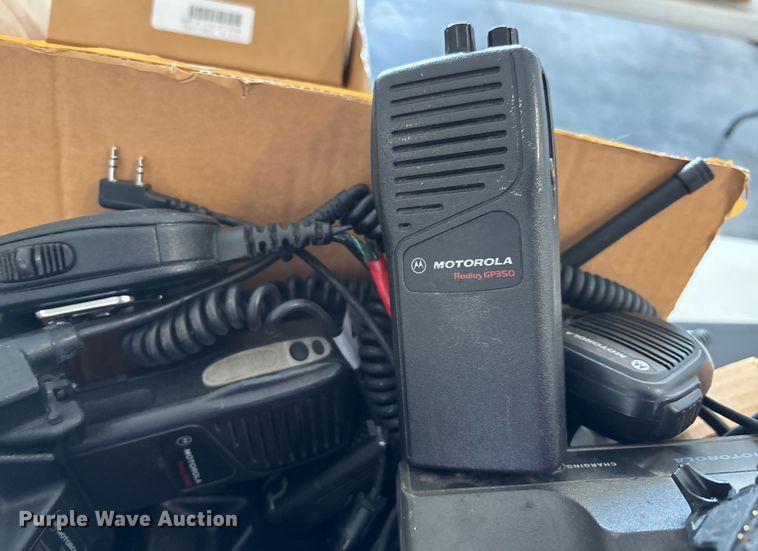 image for item EJ7643 Radios