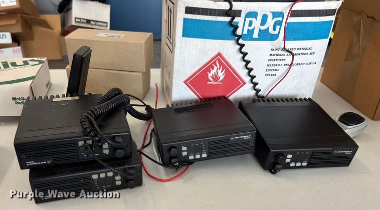 image for item EJ7643 Radios