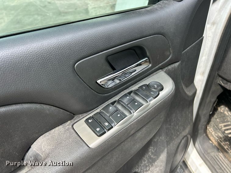 image for item EK8242 2013 Chevrolet Tahoe Police SUV