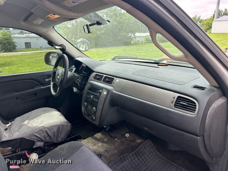 image for item EK8242 2013 Chevrolet Tahoe Police SUV