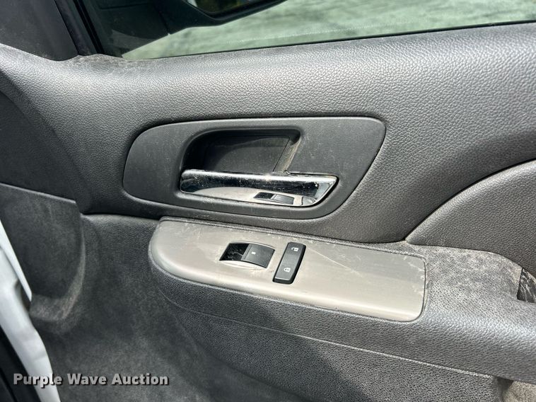 image for item EK8242 2013 Chevrolet Tahoe Police SUV