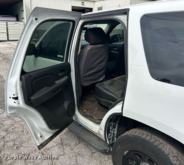 image for item EK8242 2013 Chevrolet Tahoe Police SUV