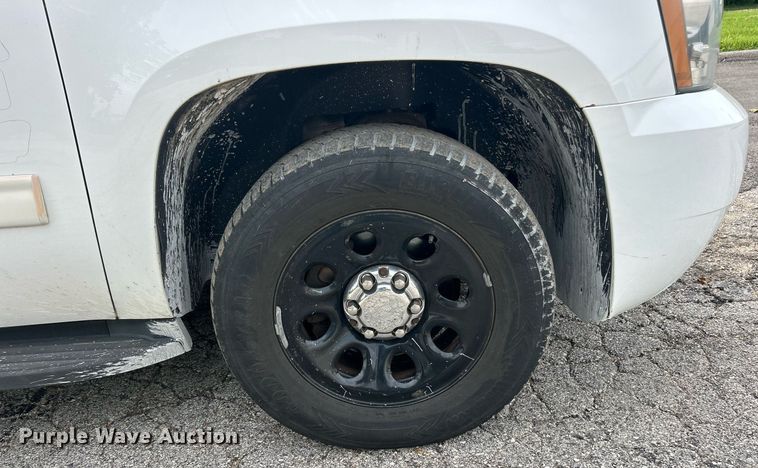 image for item EK8242 2013 Chevrolet Tahoe Police SUV