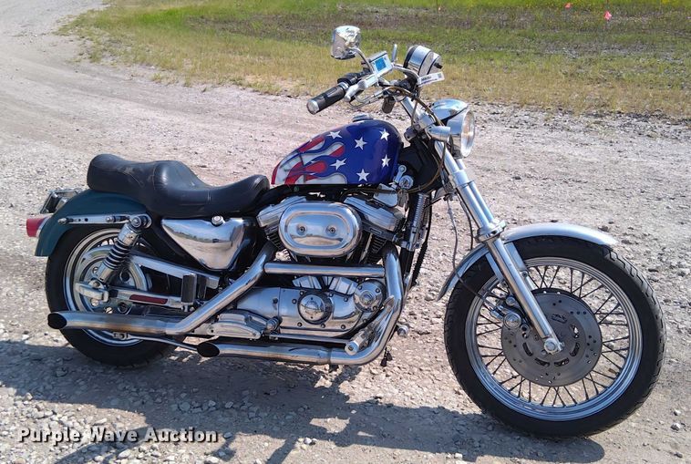 image for item EM8064 1995 Harley-Davidson Sportster XL883  motorcycle