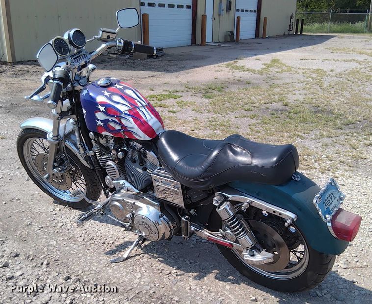 image for item EM8064 1995 Harley-Davidson Sportster XL883  motorcycle