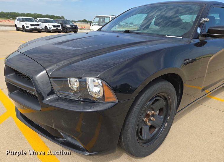 image for item EN8317 2014 Dodge Charger Police 