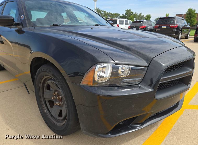 image for item EN8317 2014 Dodge Charger Police 