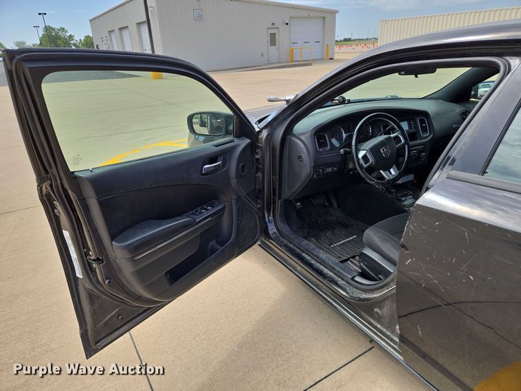 image for item EN8317 2014 Dodge Charger Police 