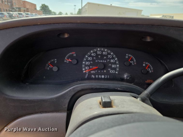 image for item EN8318 1998 Ford E250 van