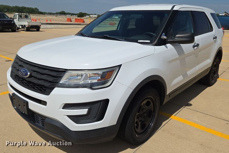 image for item EN8319 2017 Ford Explorer Police Interceptor SUV