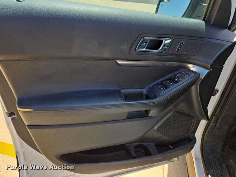 image for item EN8319 2017 Ford Explorer Police Interceptor SUV