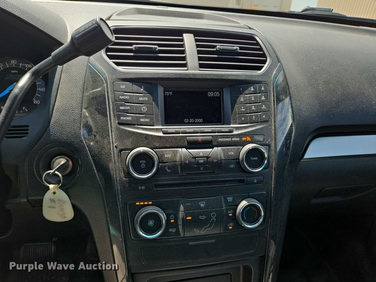 image for item EN8319 2017 Ford Explorer Police Interceptor SUV