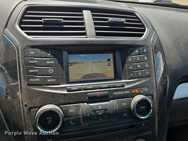 image for item EN8319 2017 Ford Explorer Police Interceptor SUV