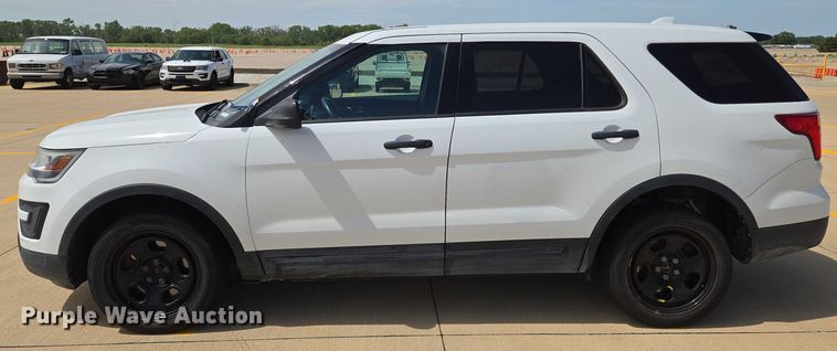 image for item EN8320 2017 Ford Explorer Police Interceptor SUV