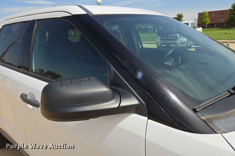 image for item EN8320 2017 Ford Explorer Police Interceptor SUV