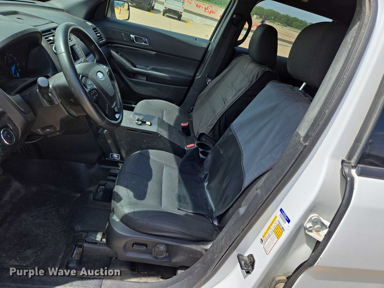 image for item EN8320 2017 Ford Explorer Police Interceptor SUV