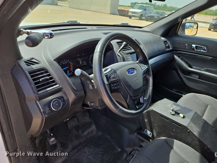 image for item EN8320 2017 Ford Explorer Police Interceptor SUV