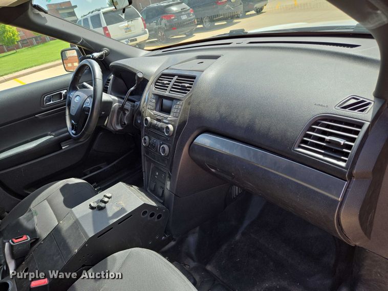 image for item EN8320 2017 Ford Explorer Police Interceptor SUV