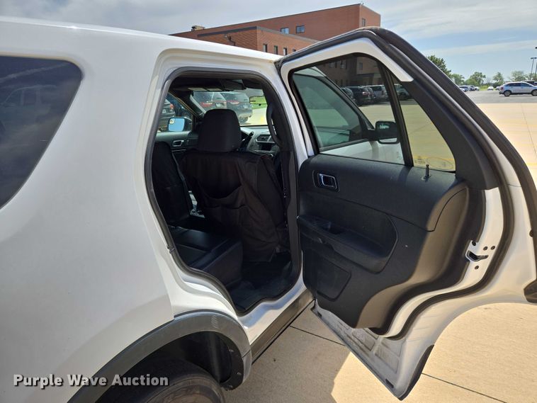image for item EN8320 2017 Ford Explorer Police Interceptor SUV