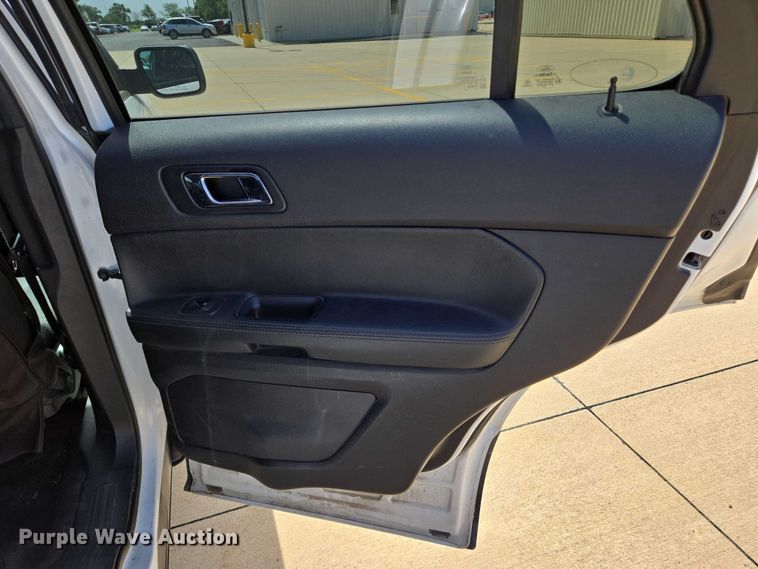 image for item EN8320 2017 Ford Explorer Police Interceptor SUV