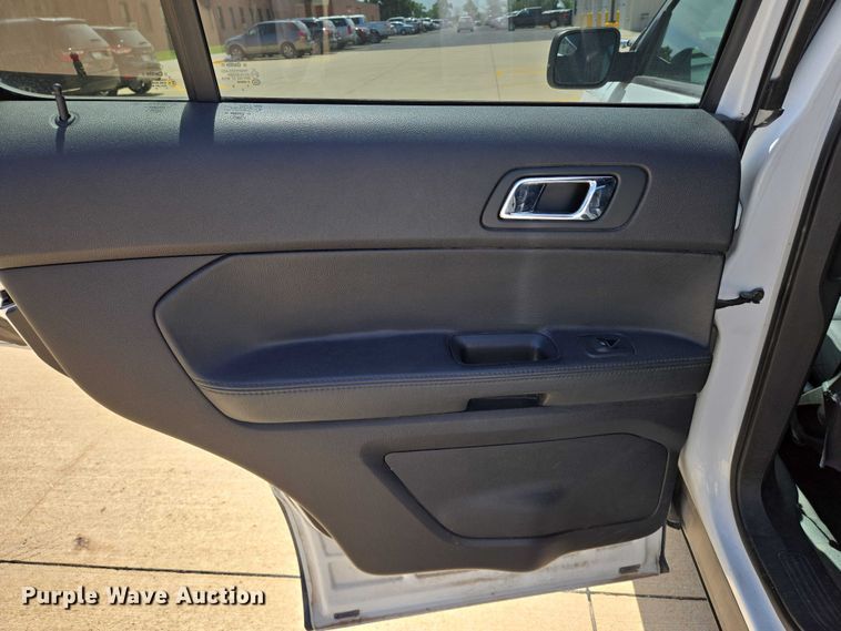 image for item EN8320 2017 Ford Explorer Police Interceptor SUV