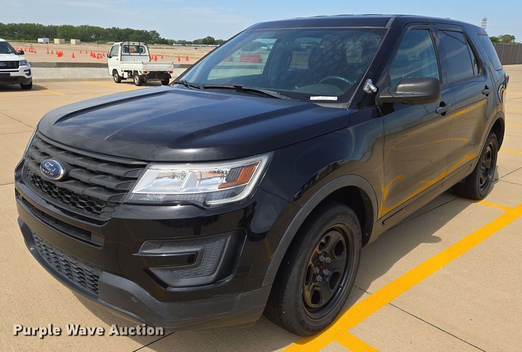 image for item EN8321 2017 Ford Explorer Police Interceptor SUV