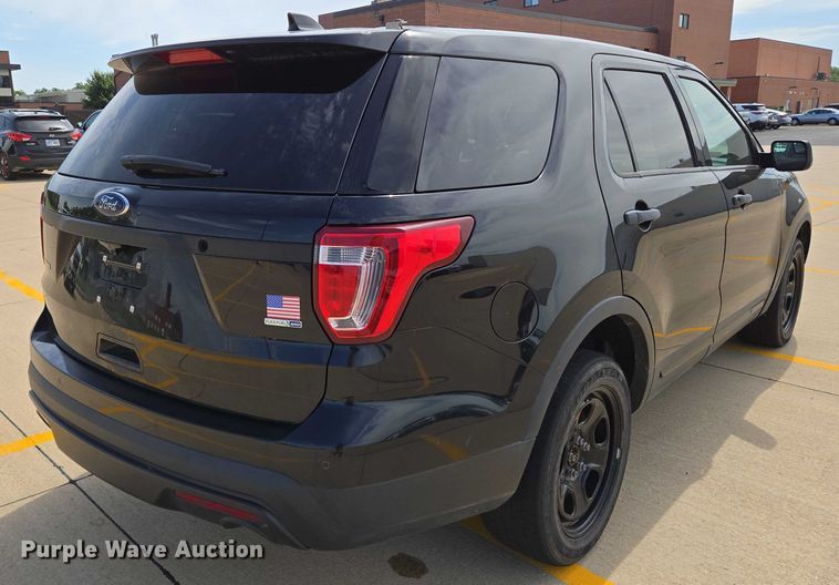 image for item EN8321 2017 Ford Explorer Police Interceptor SUV