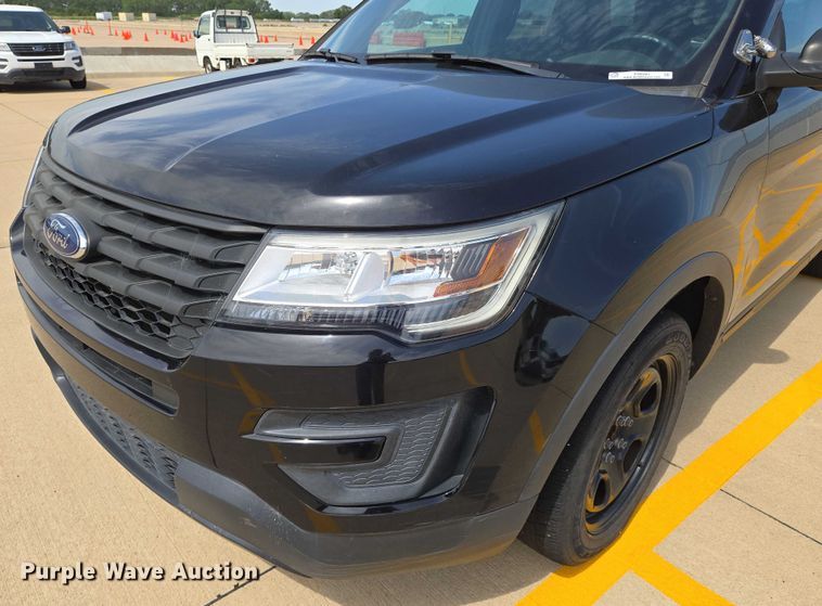image for item EN8321 2017 Ford Explorer Police Interceptor SUV