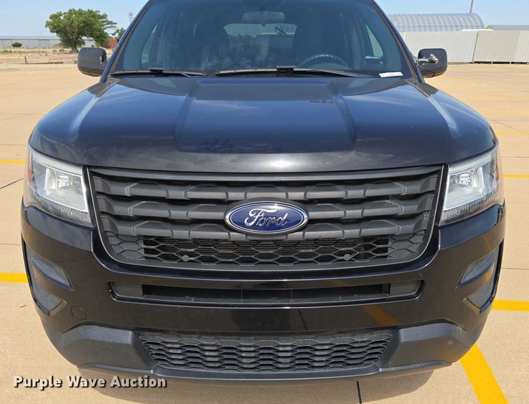 image for item EN8321 2017 Ford Explorer Police Interceptor SUV