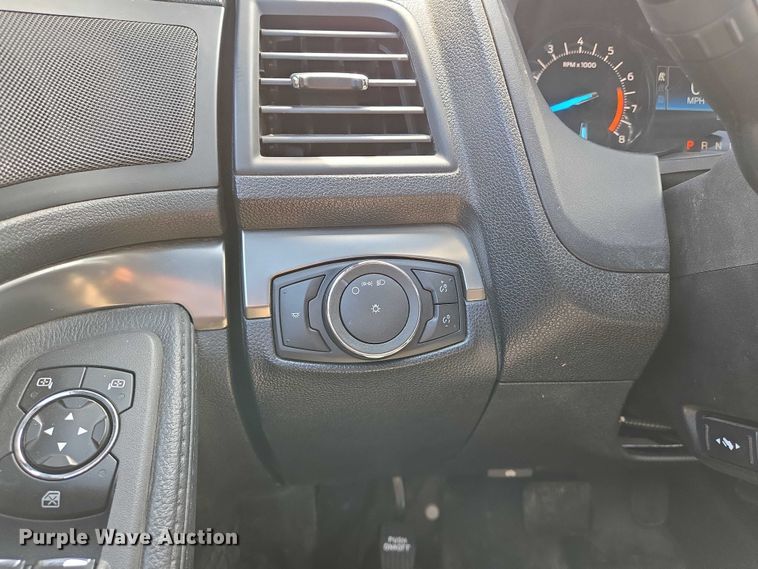 image for item EN8321 2017 Ford Explorer Police Interceptor SUV