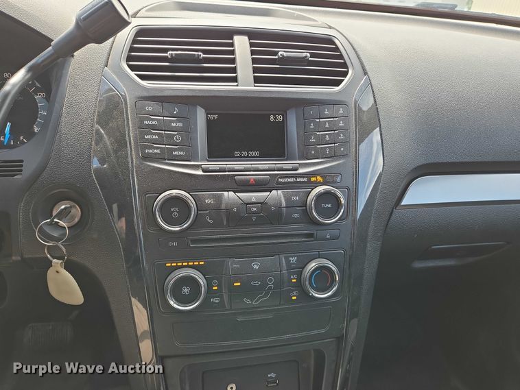 image for item EN8321 2017 Ford Explorer Police Interceptor SUV