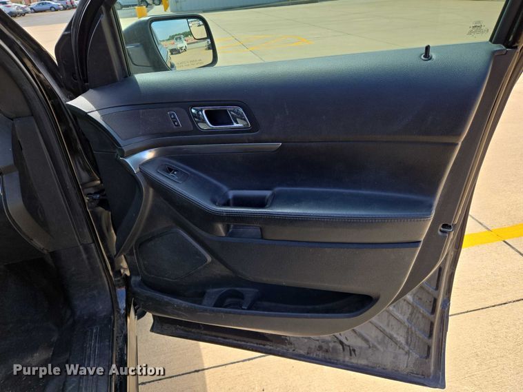 image for item EN8321 2017 Ford Explorer Police Interceptor SUV