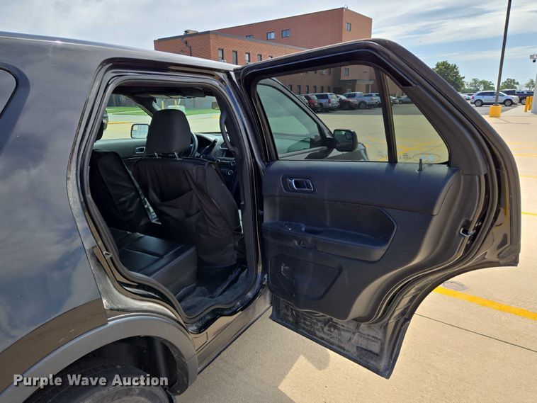 image for item EN8321 2017 Ford Explorer Police Interceptor SUV